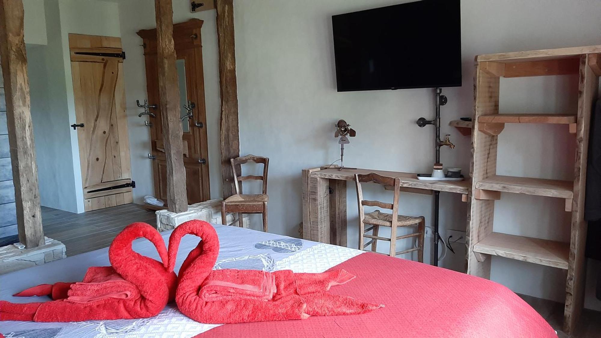 La Berrycurienne Proche Du Zoo De Beauval Saint-Aignan Avec Sdb, Wc Et Spa Privatif Pour Chaque Chambre Luçay-le-Mâle Ruang foto